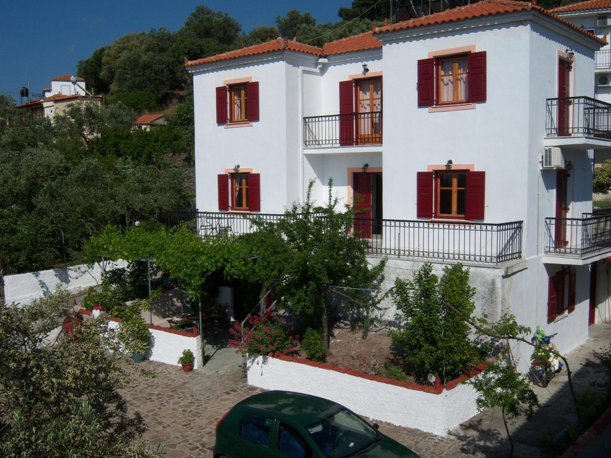 Anessis Cosmos Aparthotel Anaxos Exterior photo